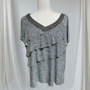 🌿 5/$25. Gray Ruffled V-Neck Top, 1X  (C3)